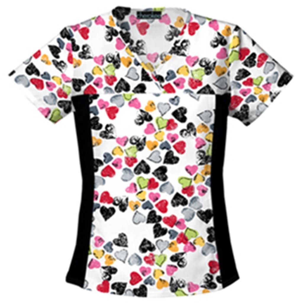 FILIPINA CHEROKEE CUELLO V BLANCA ESTAMPADA CON CORAZONES