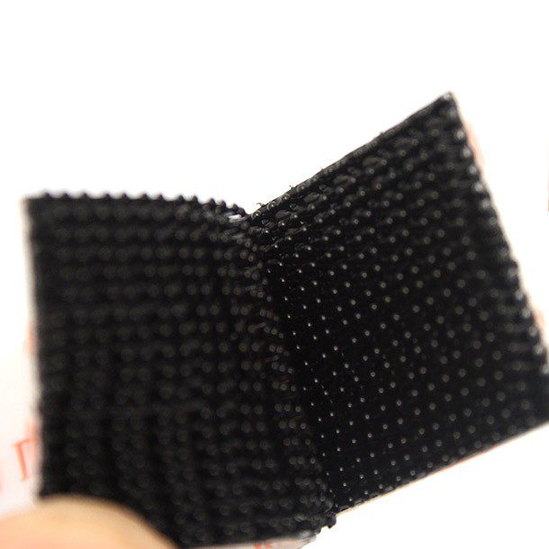 3M SCOTCH SUJETADORES EXTREME COLOR NEGRO 2 PARES 2.5 CM X 7.6 CM