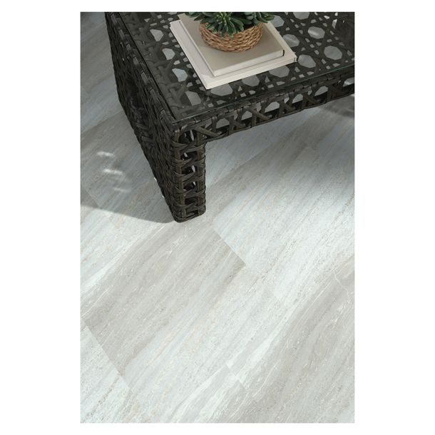 PISO TRAVERTINE WH 45X45 2.72M2 2MM TRAFFIC MASTER