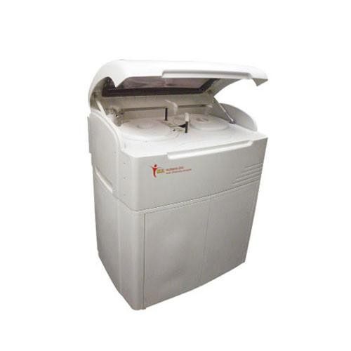 Analizador automatizado de química clínica. Modelo H-200