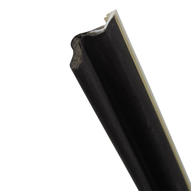 CINTA DE ESPUMA CAFÉ PARA SELLAR PUERTAS